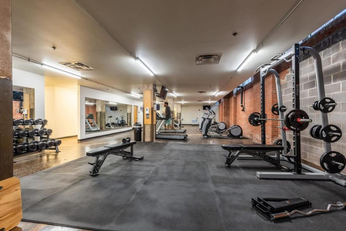 2Br 2Ba Spacious Historic Loft With Gym By Envitae Kansas City Exterior photo