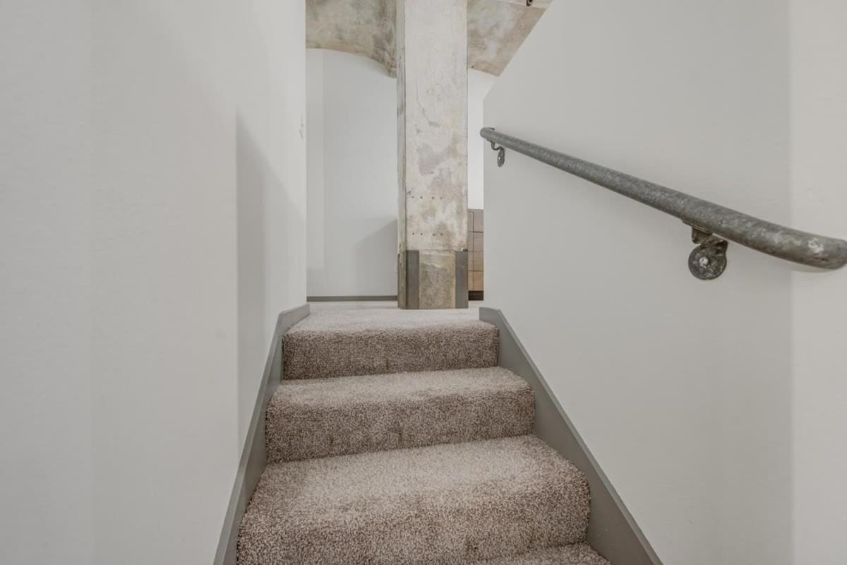 2Br 2Ba Spacious Historic Loft With Gym By Envitae Kansas City Exterior photo
